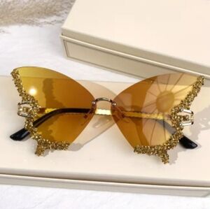 Luxury Rhinestone Butterfly-style fashion sungasses with gradient lenses